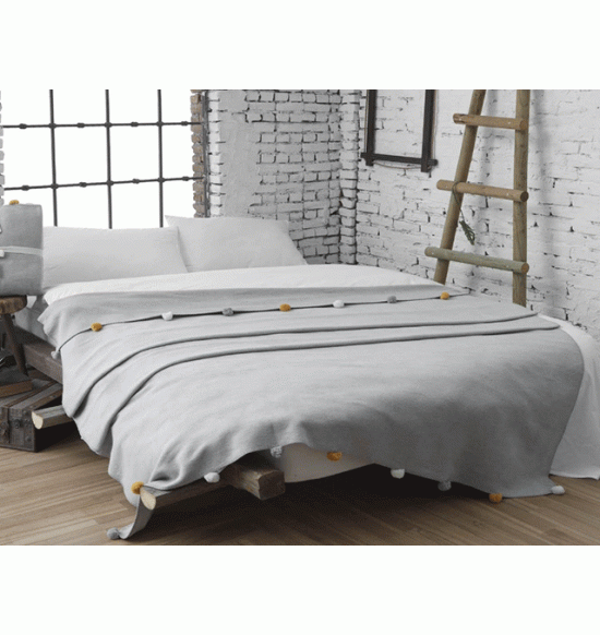 Плед с бубонами на кровать "Diva" 150x200 см (серый)